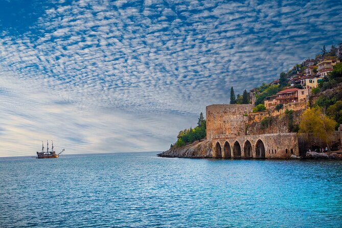 Alanya Pirate Boat with Beverages, Food, and Optional Transfer - Group Size and Booking