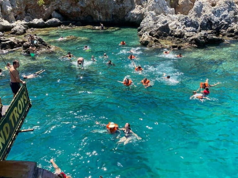 Alanya Relax Boat Tour with Caretta and Dolphin View - What Sets This Tour Apart?