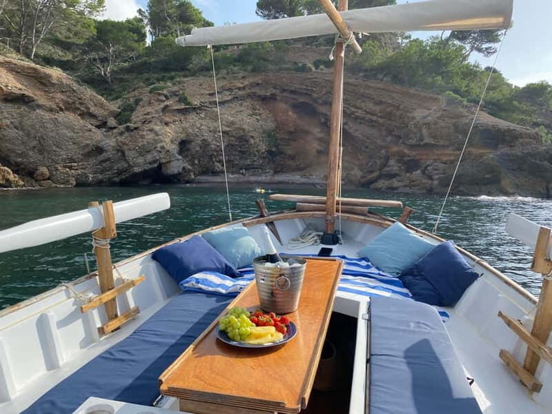 Alcudia, Private Tour: Scenic 2.5-Hour Boat Tour - Who Will Love This Tour?