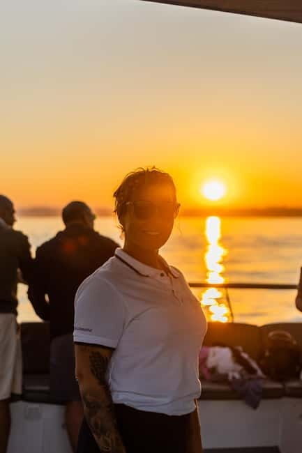 Algarve: Catamaran Sunset Tour with DJ or Live Guitarist - Why This Tour Works Well