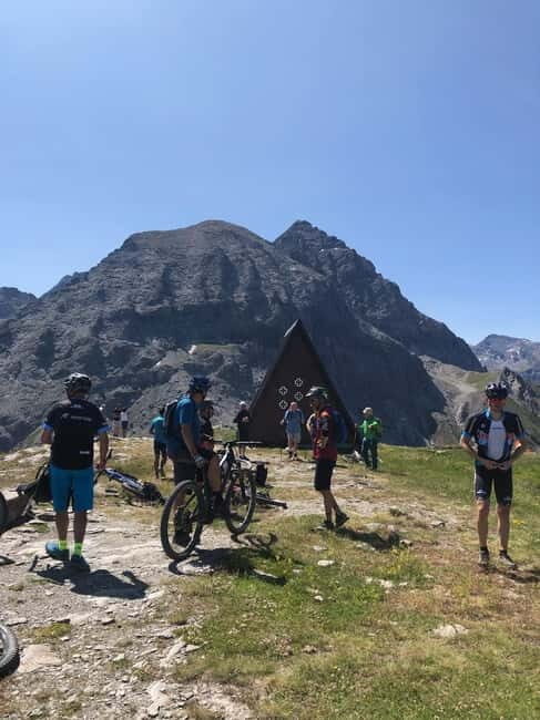 Alps: Sporty MTB tour among single track, alpine peaks and border history - A closer look at the MTB adventure in the Alps