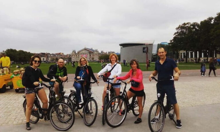 Amsterdam bike tour with a French-speaking guide local! - Who Is This Tour Perfect For?