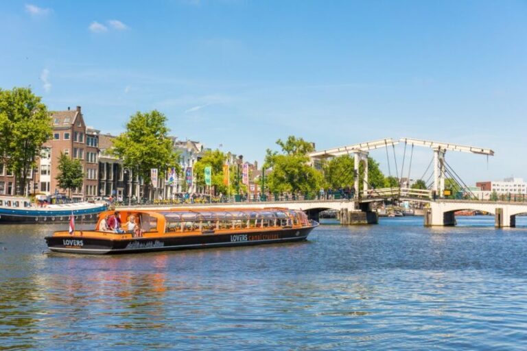 Amsterdam: City Centre Canal Cruise including Audioguide - What to Expect from the Itinerary