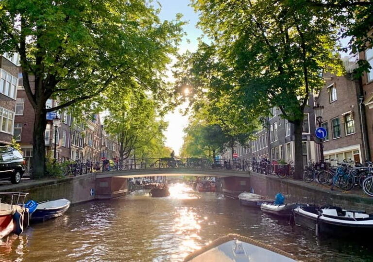 Amsterdam: German Canal Cruise with Unlimited Drinks Option - The Itinerary Walkthrough