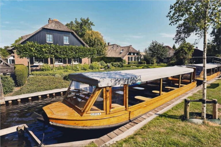 Amsterdam: Giethoorn, Public Boat Cruise, Visit Afsluitdijk - Why This Tour Stands Out