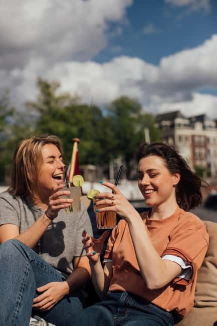 Amsterdam: Luxury Cruise Unlimited Cocktails & Snacks Option - The Itinerary in Detail