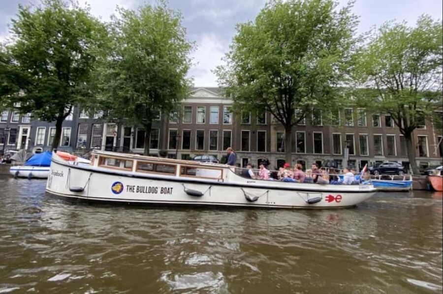 Amsterdam: The Bulldog Boat With 2 Drinks (420 Friendly) - Exploring the Itinerary and Route