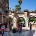 Antalya: Old Town Guided City Tour with Aquarium - Transportation, Timing, and Group Dynamics