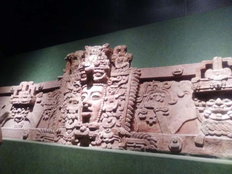 ANTHROPOLOGY MUSEUM & CHAPULTEPEC: Guided Tour - The Legends and Gods