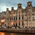 Art Zoo Museum: Art meets nature in a 17th-Century House - Art Meets Nature in a Unique Collection