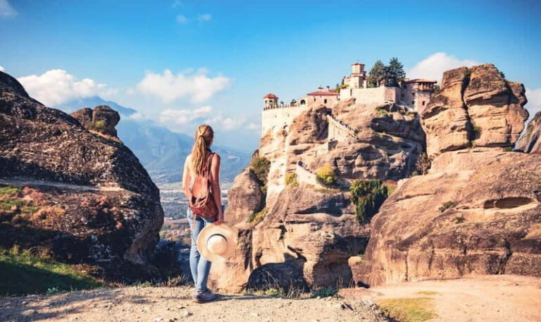 Athens: Meteora Monasteries Tour with Local Guide and Lunch - Transportation & Group Size