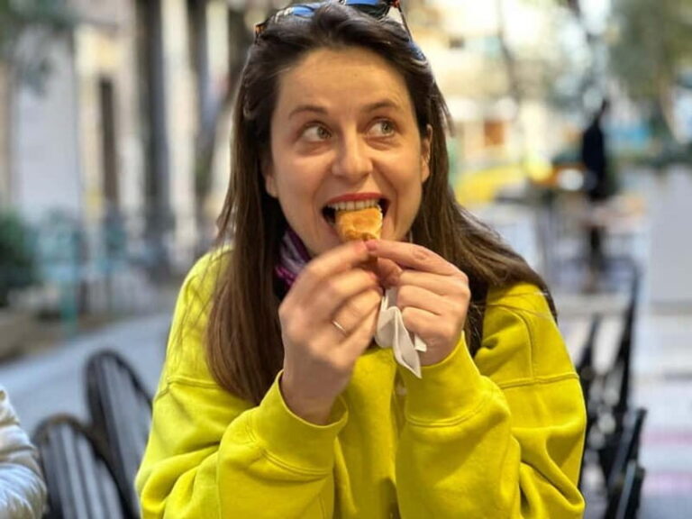 Athens: Street Food Walk with Small Group Tastings - Who Is This Tour Best For?