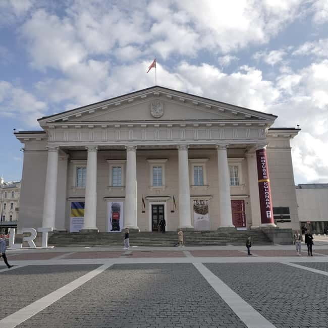Audio Tour of the South Part of the Vilnius Old Town - The Practicalities: Cost, Accessibility, and User Experience