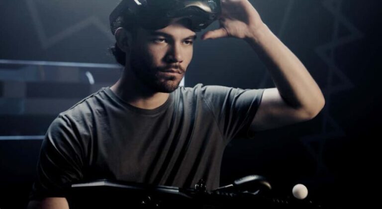 Austin: Space Marine VR: Defenders of Avarax - The Experience Breakdown