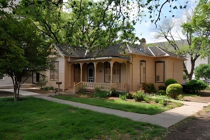 Austin's Must See Sights Guided Private Walking Tour - Why This Tour Offers Good Value