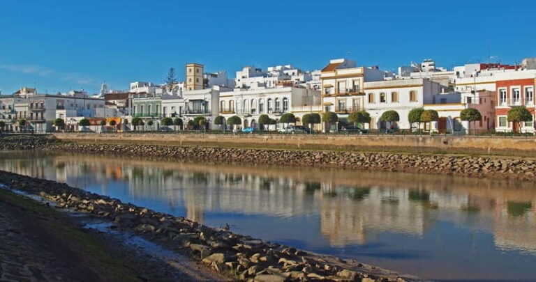 Ayamonte: Tapas, Traditions & Local Insights Walking Tour - The Unique Appeal of Hidden Places and Exclusive Access