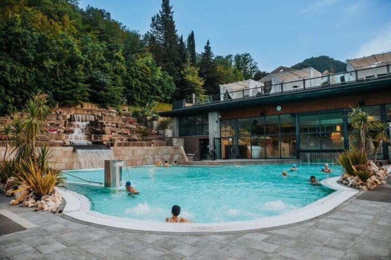 Bagno di Romagna: 2 hours Thermal Pool + Aperitif - The Details of the Thermal Pool Experience