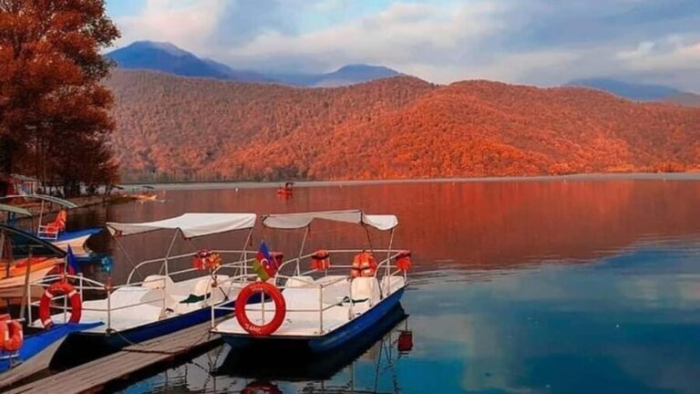 Baku: 2-Day Azerbaijan Tour with Option to Cross to Georgia - The Travel Experience: What to Expect