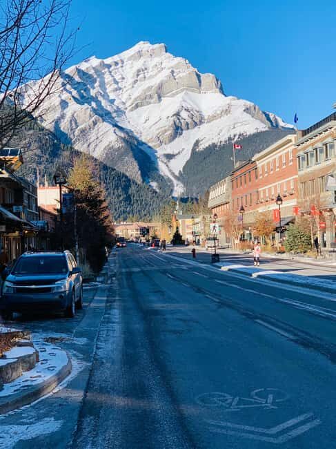 Banff and Yoho Winter Wonderland Private Tour - Detailed Breakdown of the Itinerary