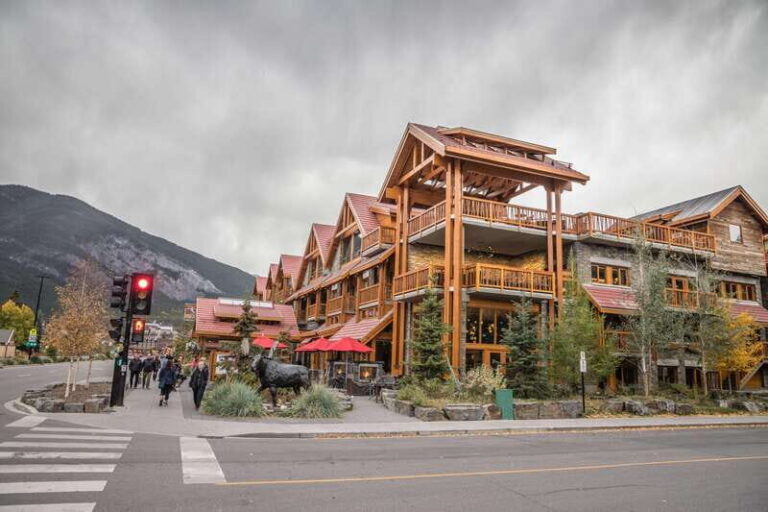 Banff: Journey to the Heart of the Canadian Rockies (2 Days) - What to Expect from the Experience