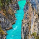 Banff. Moraine, Lake Louise ,Emerald & Johnston Canyon tour - Why This Tour Delivers Value