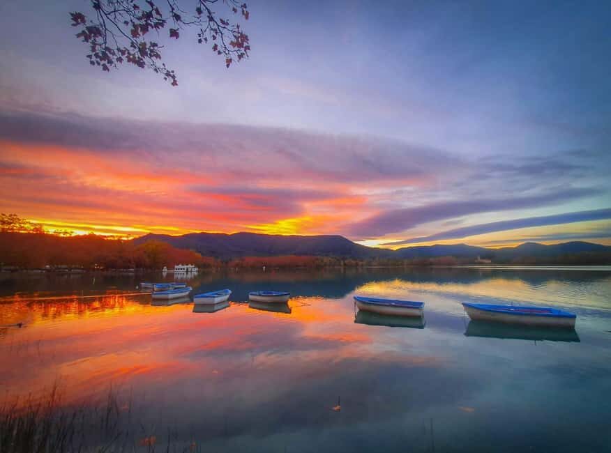 Banyoles: Historical Tour with Tapas Tasting - The Natural and Cultural Stops