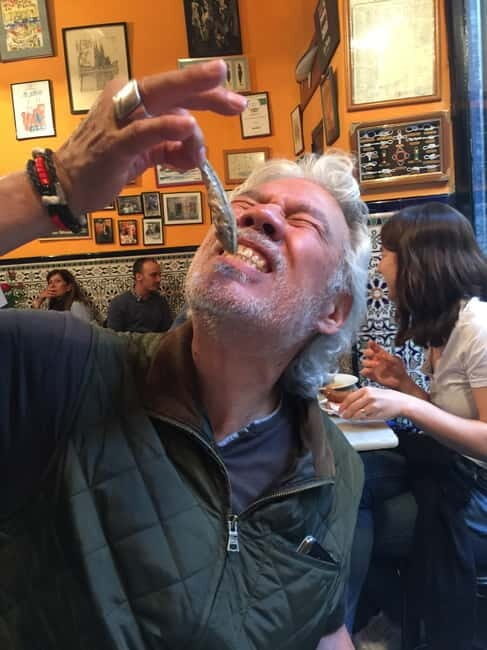 Barcelona: 3-Hour Sips, Sites & Bites Food & History Tour - Starting Point: Passeig dIsabel II, 14