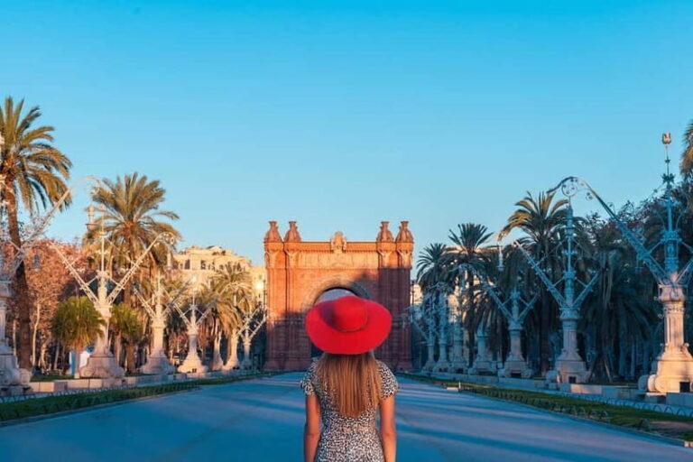 Barcelona Before the Crowds: Sunrise Bike Tour - A Typical Itinerary