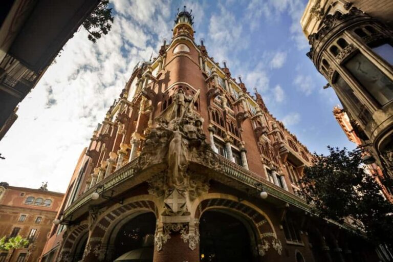 Barcelona: Catalan Modernism Architecture Walking Tour - Exploring the Architectural Highlights
