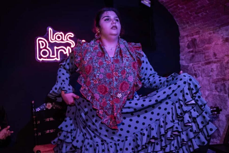 Barcelona: Espectáculo de FLAMENCO íntimo en Las Brujas Club - Why You Should Consider This Flamenco Show