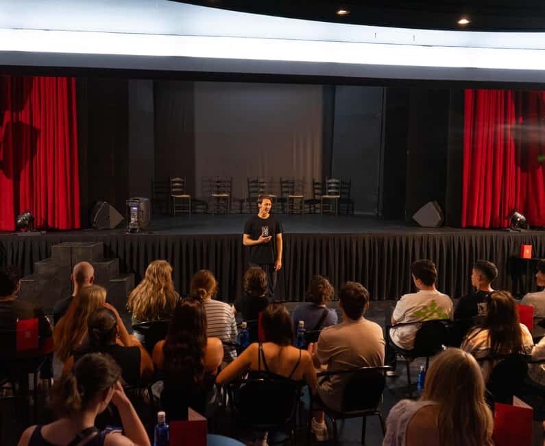 Barcelona: Flamenco Dance Class for Beginners at the Flamenco Theater - The Setting and Atmosphere