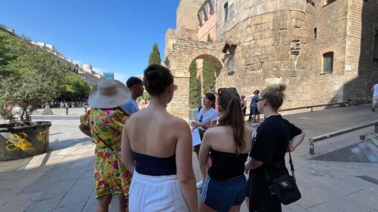 Barcelona Gothic Quarter: Roman Walls and Hidden Courtyards - Guide and Experience Quality