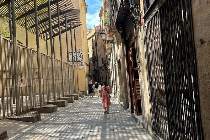 Barcelona: Guided City Tour by Local Transport - Transportation and Group Size: Why It Matters