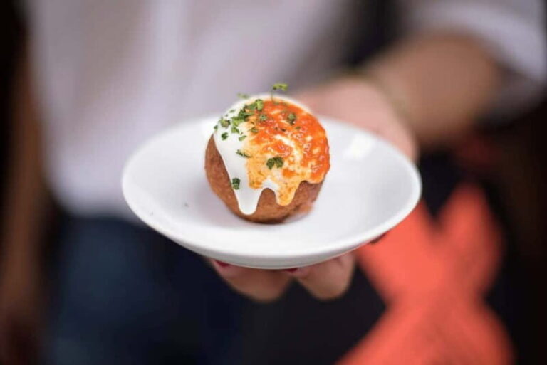 Barcelona: Hidden Markets, Tapas & Paella Food Tour - Exploring Family-Run Shops and Hidden Surprises