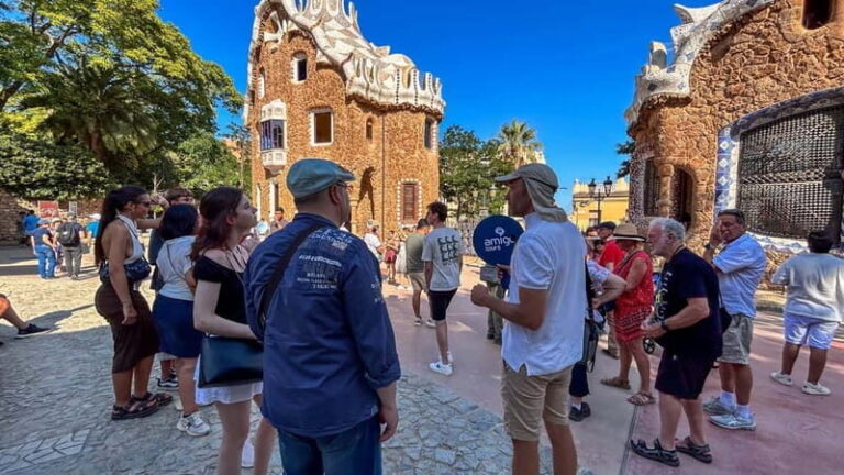 Barcelona: Park Güell Guided Tour with Skip the Line Ticket - Practical Details and What to Expect