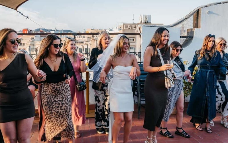 Barcelona: Rooftop Salsa Class with Bottomless Sangria - Why You Should Consider This Experience