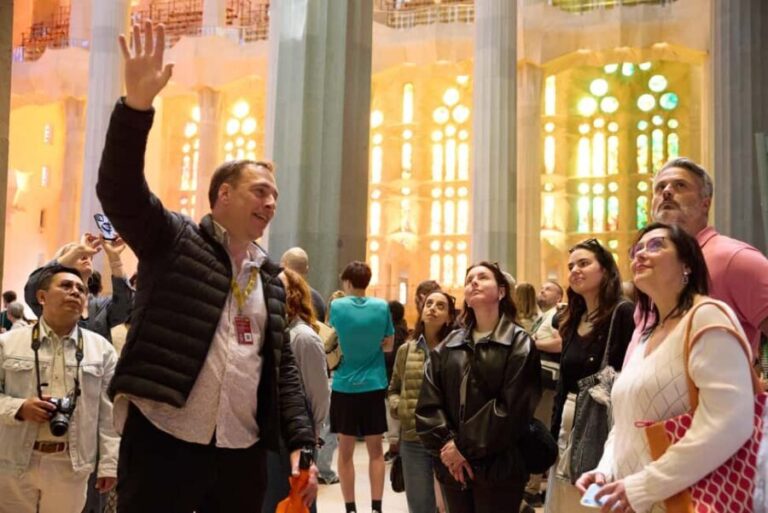 Barcelona: Sagrada Familia Skip-the-Line Guided Tour - The Experience: What to Expect During the Tour