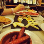 Barcelona: Tapas and Wine at the Hidden Bodegas Experience - What to Expect from the Barcelona Tapas and Wine Tour