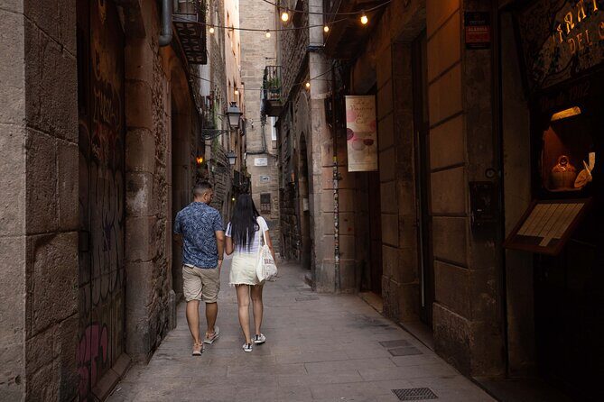 Barcelona Tour And Photoshoot in Gothic Quarter - The Photography Experience: What Makes It Special