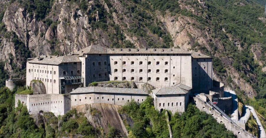 Bard: Fort Exhibitions and Museums Entry Ticket with Lunch - Who Will Love This Tour?