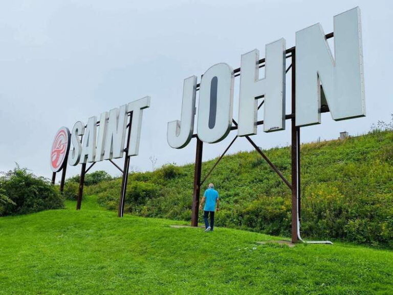 Bay of Fundy St. Andrews & Top Highlights Private (up to 6) - FAQ