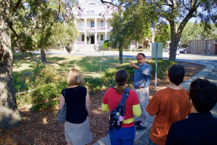 Beaufort: Local History and Film Sites Tour by golf cart - Practical Considerations and Tips