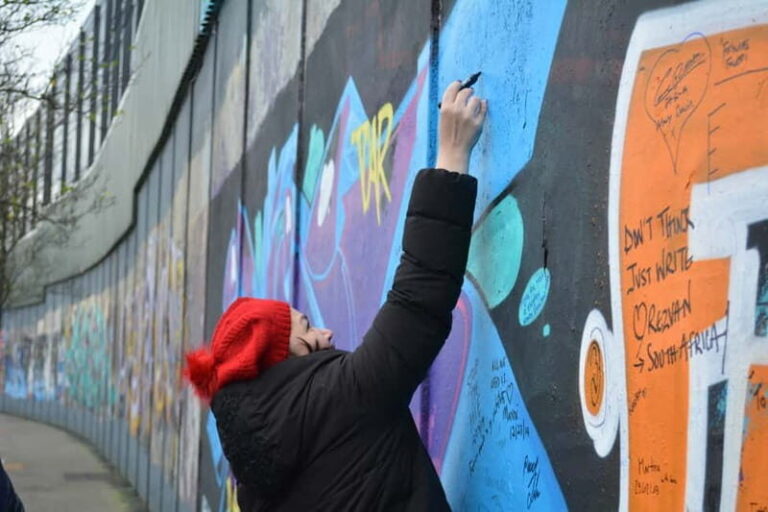 Belfast: Famous Murals Private Tour - Transport and Value