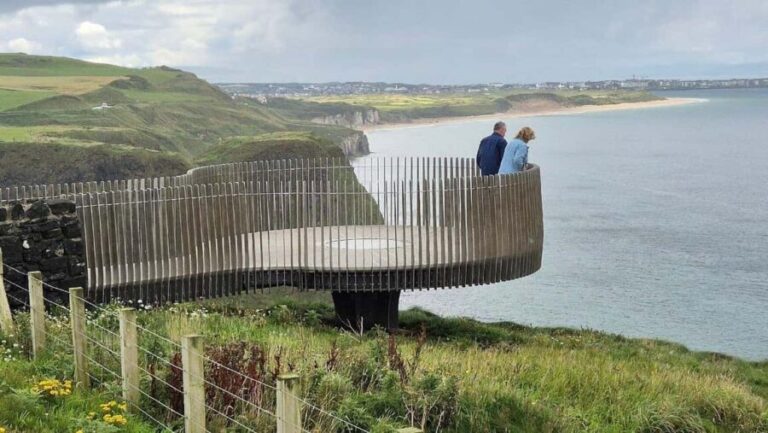 Belfast: Giants Causeway and Carrick-a-Rede Ropebridge - An In-Depth Look at the Tour Experience