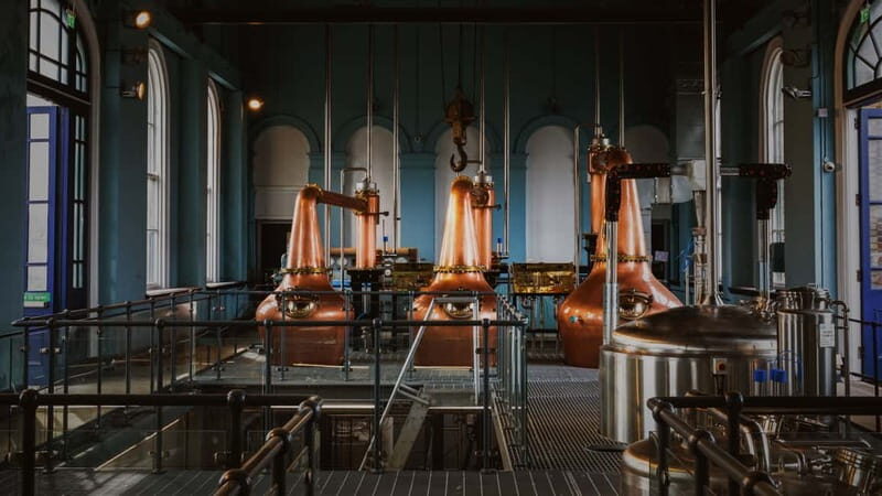 Belfast Giant's Causeway and Titanic Distillery Whiskey Tour - Logistics and Practical Details