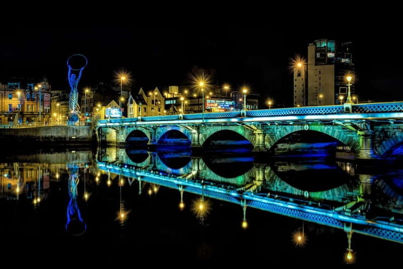 Belfast: Guided Nighttime Hydrobike Tour on the River Lagan - An In-Depth Look at the Belfast Night Hydrobike Tour