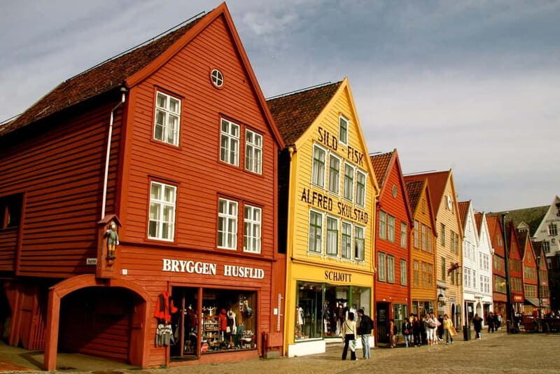 Bergen: A Scenic Adventure Awaits - In-Depth Look at the Experience