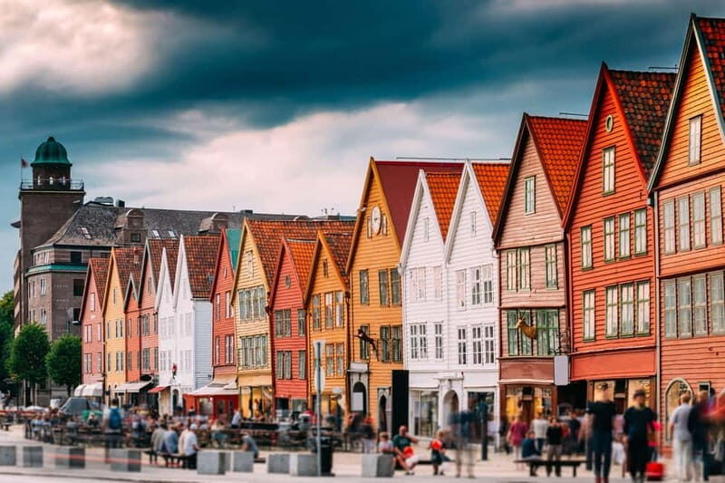 Bergen: Authentic Morning Walking Tour - A Closer Look at the Experience
