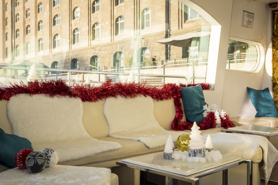 Berlin: Christmas Sightseeing Boat Tour - The Authentic Experience from Reviews