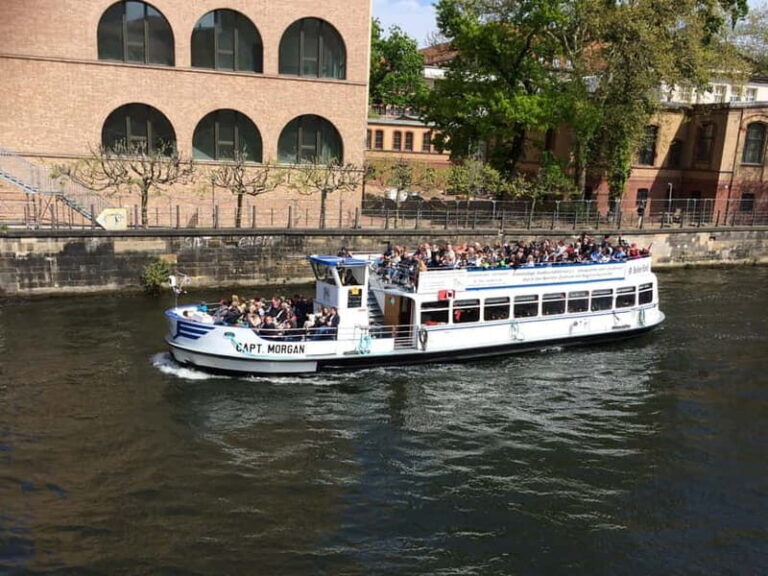 Berlin: City Boat Tour with Live Commentary - Why You’ll Love the Berlin City Boat Tour